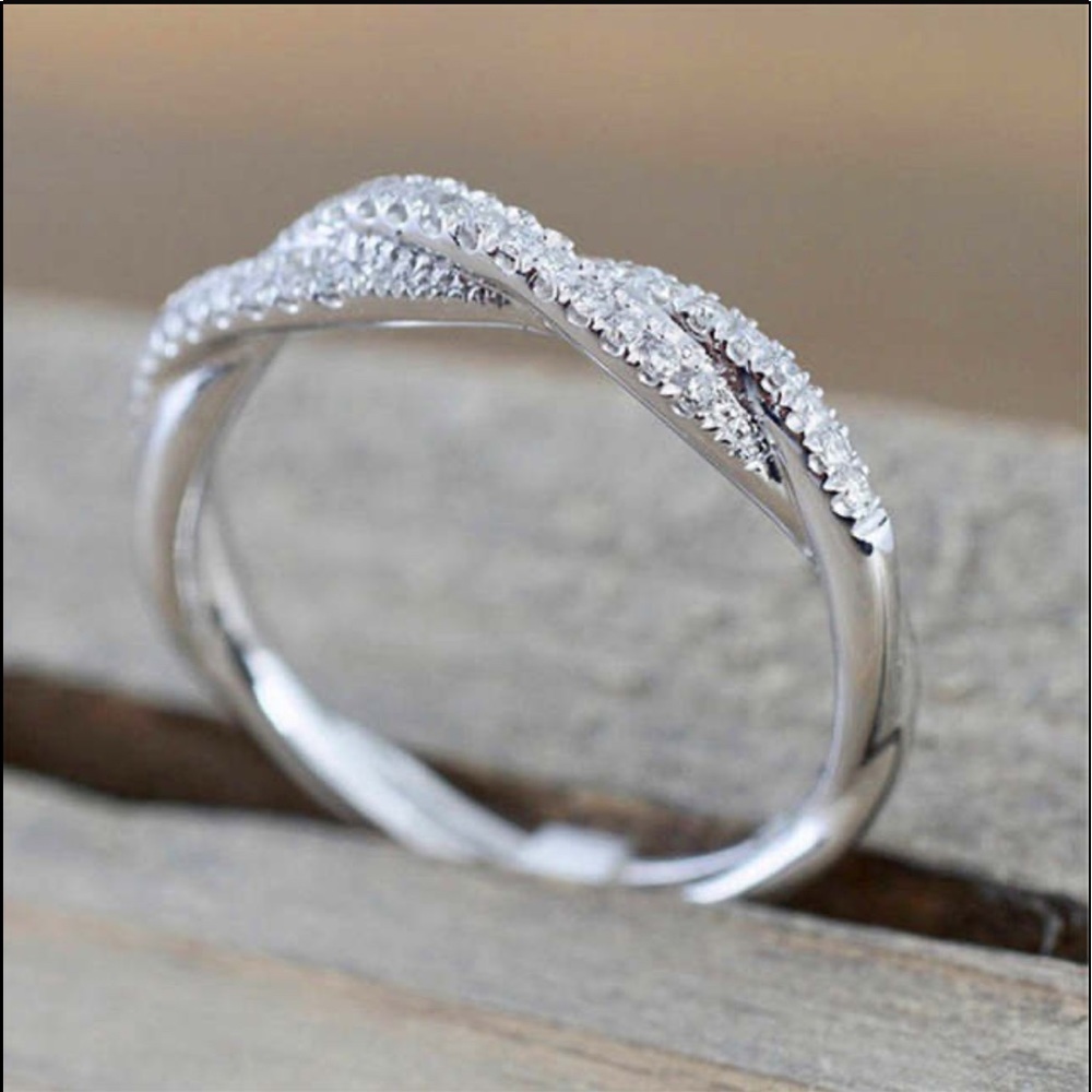 .925 Sterling Sliver Twist Cross Wave Ring